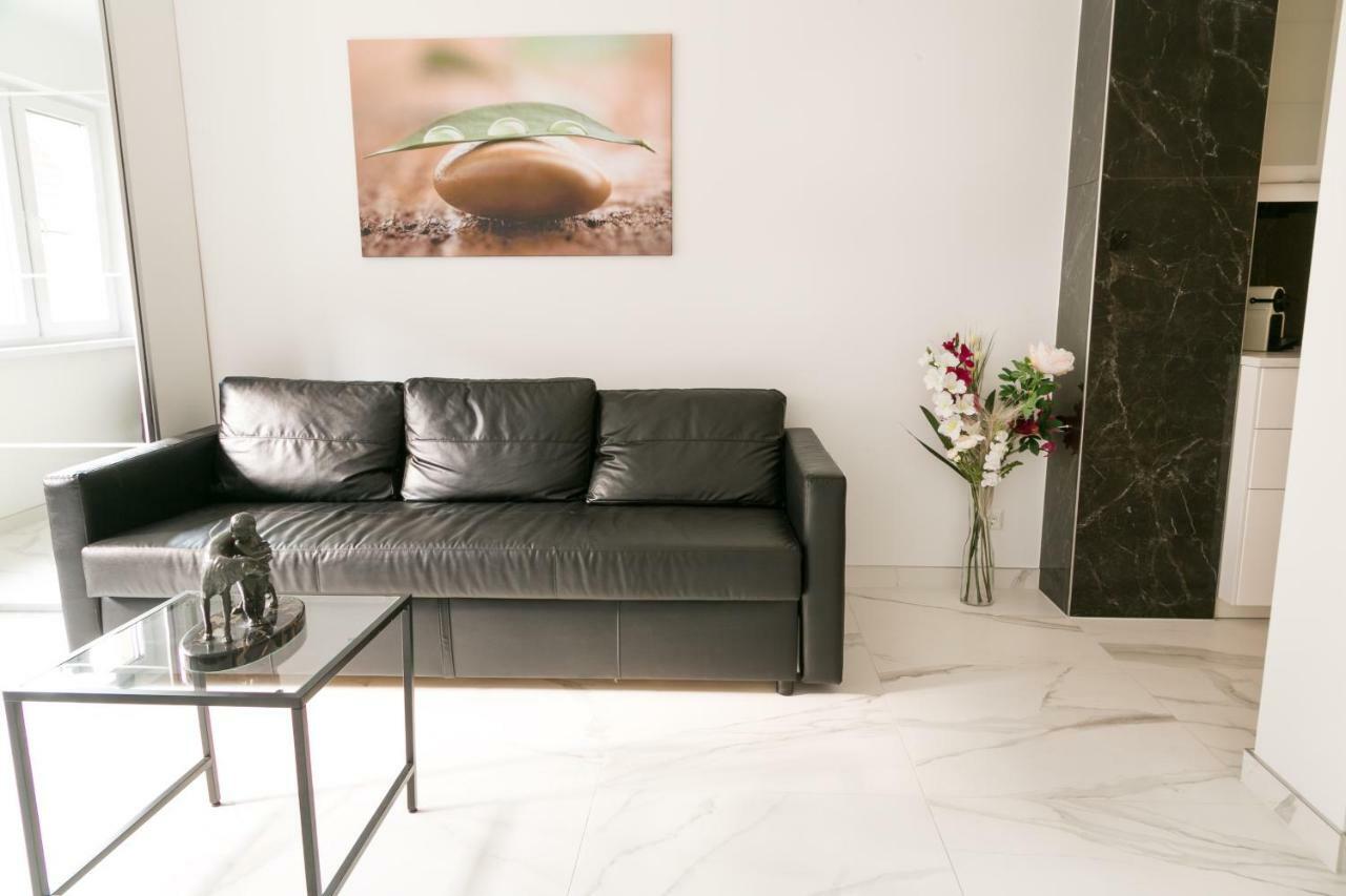 Supreme Vienna Studio Lägenhet Exteriör bild